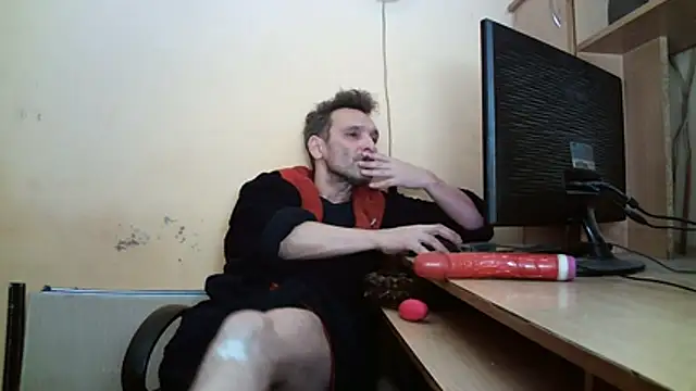 Snapshot of dundyFocus chatting on 02-27-26, 01:11 dundyFocus online show from 02-27-26, 01:11