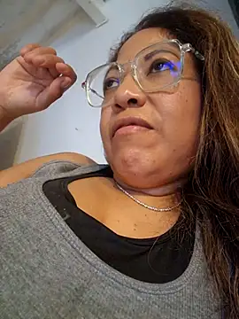 mila38 online show from 04-17-26, 04:54