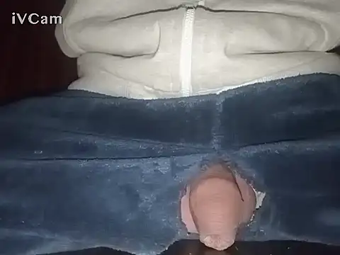 Snapshot of Bigdick666cm chatting on 12-01-24, 05:24 Bigdick666cm online show from 12-01-24, 05:24