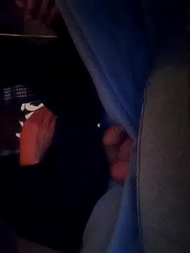 Snapshot of Bigdick666cm chatting on 10-07-25, 03:53 Bigdick666cm online show from 10-07-25, 03:53