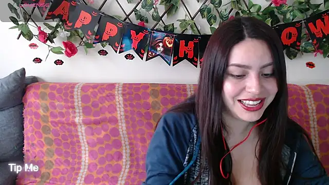 Jack Emily1 online show from 10-28-25, 04:42