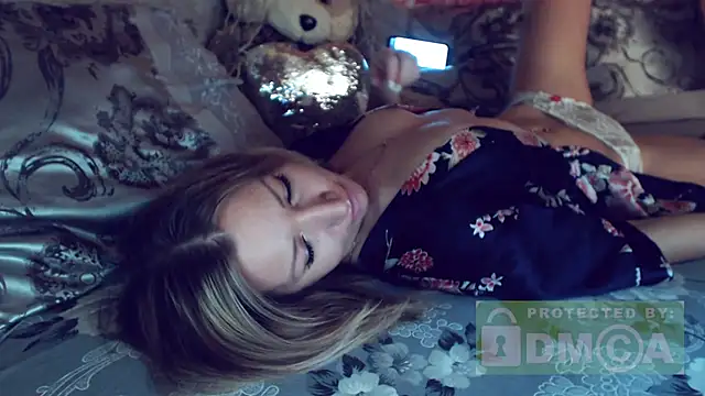 mimmi  online show from 01-24-25, 01:03