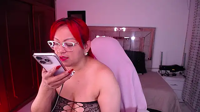 salomecastro  online show from 10-16-25, 03:29