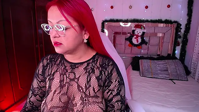 salomecastro  online show from 01-13-26, 01:33