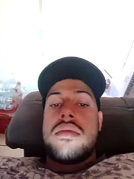 AzureKnee online show from 10-20-25, 01:33