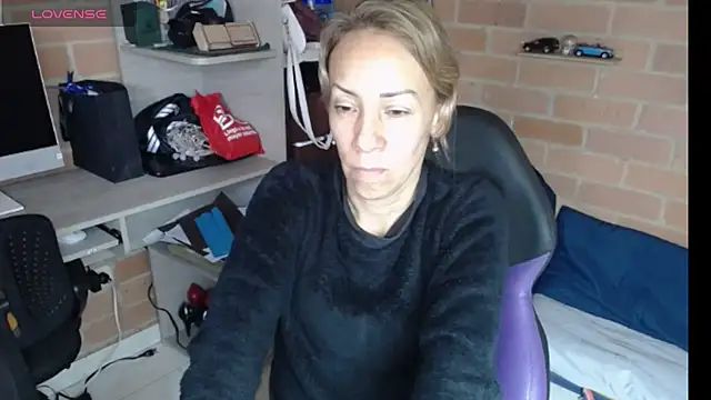 cristin doll  online show from 07-15-26, 01:05