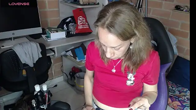 cristin doll  online show from 07-29-26, 04:16