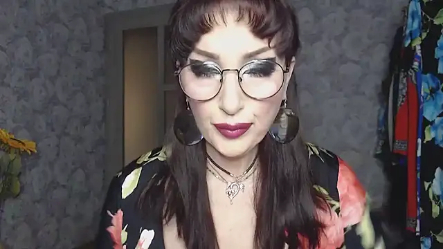 Aziza1 online show from 04-19-26, 01:32