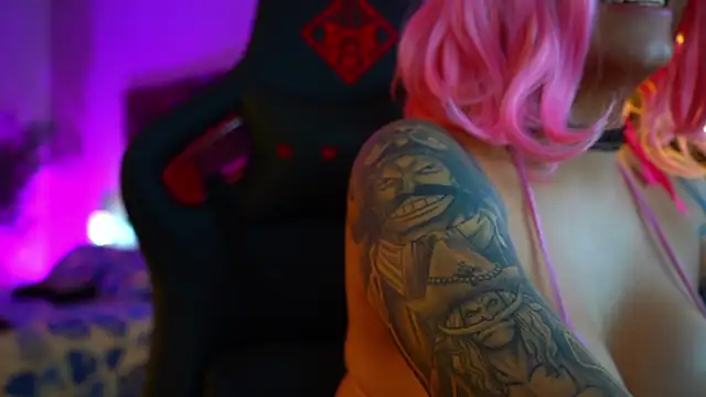 ambarEvans online show from 12-02-24, 02:20