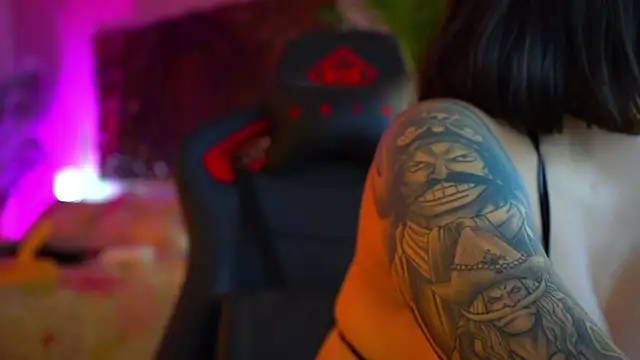 ambarEvans online show from 12-31-24, 12:00