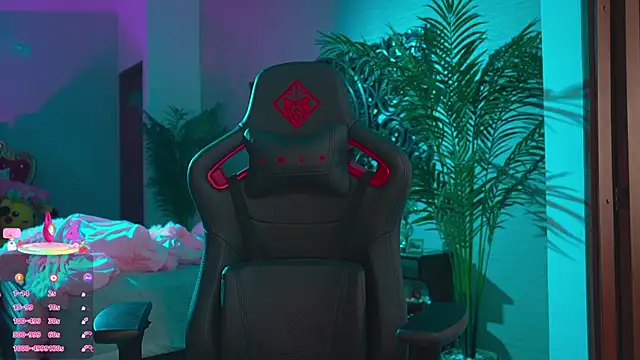 ambarEvans online show from 02-11-25, 05:40