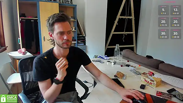 Snapshot of FuckableHoles chatting on 03-09-26, 01:59 FuckableHoles online show from 03-09-26, 01:59