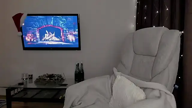 SeasonalSomeone online show from 01-09-25, 06:47