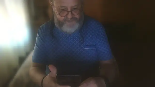 Snapshot of Koldo70 chatting on 06-03-26, 02:08 Koldo70 online show from 06-03-26, 02:08