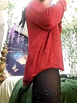 MaddyC6992 online show from 01-04-25, 10:27