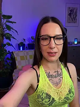 Trixie-Tainted online show from 02-24-25, 09:20