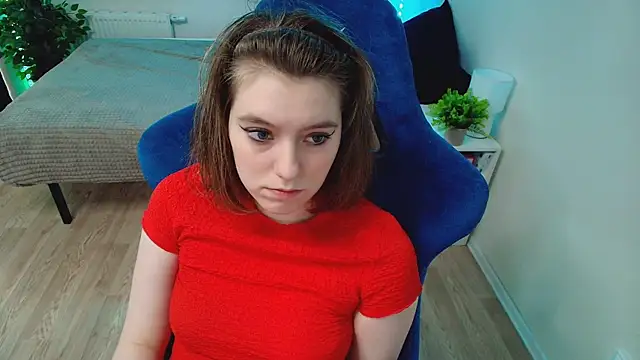 Snapshot of CranberryHot chatting on 06-06-26, 03:28 CranberryHot online show from 06-06-26, 03:28