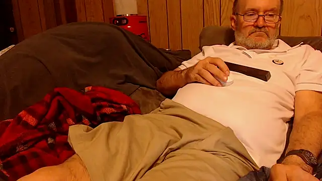 snickers1 online show from 04-10-26, 10:31