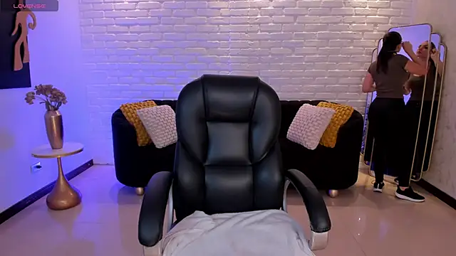 MorganHicks online show from 11-22-25, 08:52