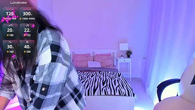 HelenaRegal online show from 12-14-24, 01:49