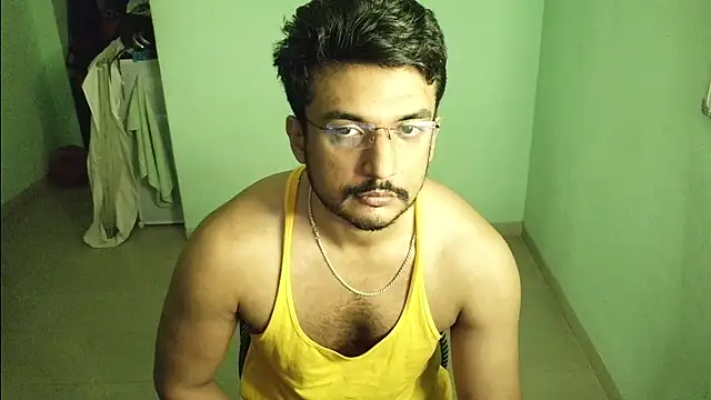 Snapshot of daringcutie chatting on 11-11-25, 01:16 daringcutie online show from 11-11-25, 01:16