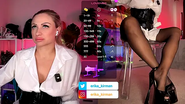Snapshot of Erika_Kirman chatting on 09-25-25, 12:09 Erika Kirman online show from 09-25-25, 12:09