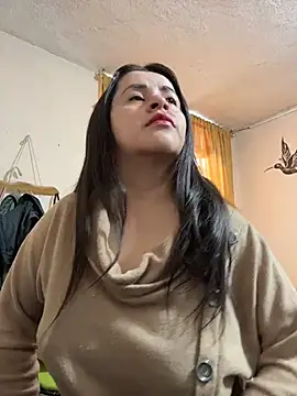 Snapshot of latinfemale chatting on 06-22-26, 08:39 latinfemale online show from 06-22-26, 08:39