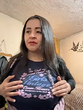 Snapshot of latinfemale chatting on 06-23-26, 08:40 latinfemale online show from 06-23-26, 08:40