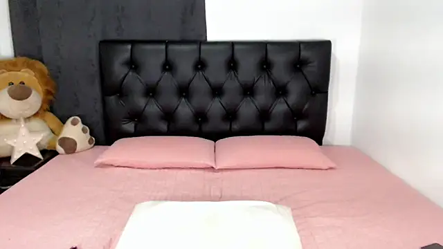 Morgan rox23 online show from 05-27-26, 01:57