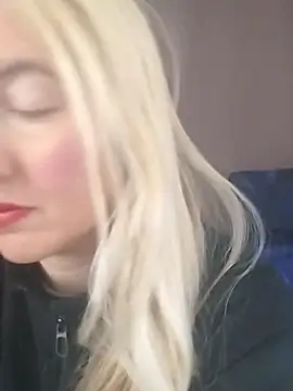 Mllesha74000 online show from 12-04-25, 12:03