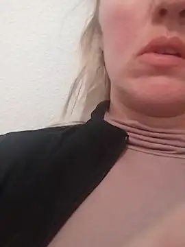 Mllesha74000 online show from 04-12-26, 11:59