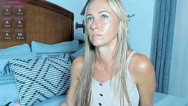 Christine 35 online show from 05-16-26, 11:53
