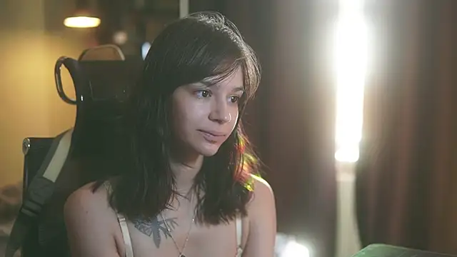 alyssa sweet online show from 09-17-25, 04:25