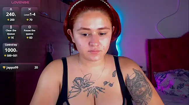 Snapshot of laurabeck chatting on 12-27-24, 10:16 laurabeck online show from 12-27-24, 10:16