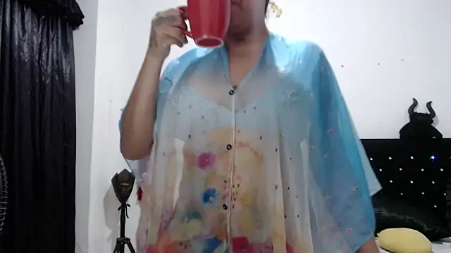 venuz mendoza20 online show from 11-26-25, 01:34