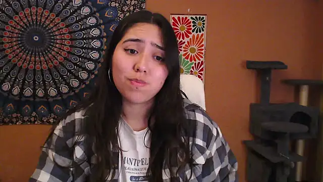 Snapshot of IntimateTales chatting on 03-03-25, 03:42 IntimateTales online show from 03-03-25, 03:42