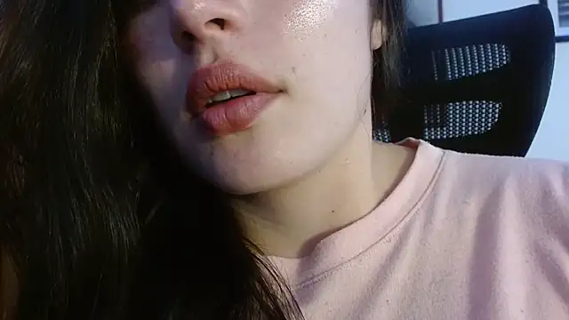 Snapshot of Honey_Aynur20 chatting on 10-27-25, 06:34 Honey Aynur20 online show from 10-27-25, 06:34
