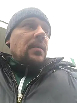 Snapshot of DanielOhCool chatting on 01-28-25, 12:22 DanielOhCool online show from 01-28-25, 12:22