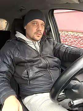 Snapshot of DanielOhCool chatting on 02-28-25, 11:25 DanielOhCool online show from 02-28-25, 11:25