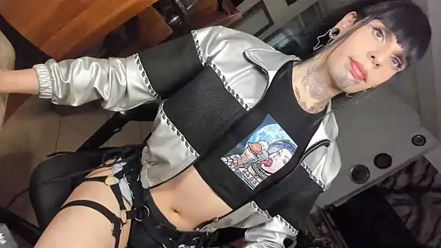 herreraisa official online show from 07-24-26, 04:54