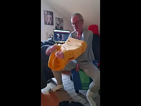 BerndisCam online show from 01-14-26, 01:28