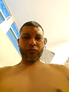 Snapshot of tropikboy chatting on 05-08-26, 09:58 tropikboy online show from 05-08-26, 09:58