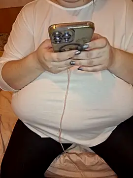 SenzualHotM online show from 02-12-25, 08:29