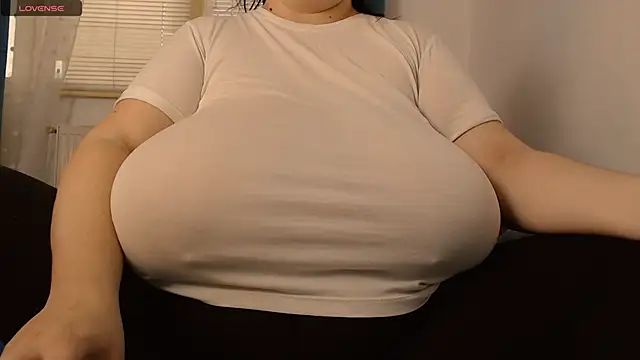 SenzualHotM online show from 02-19-25, 02:23