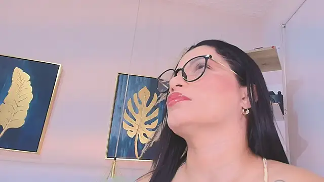 Snapshot of valerie_lya chatting on 06-20-26, 01:03 valerie lya online show from 06-20-26, 01:03