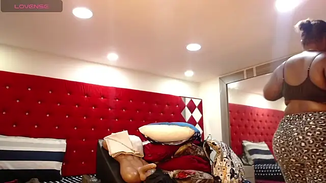 TamyJhonson online show from 11-01-25, 01:24