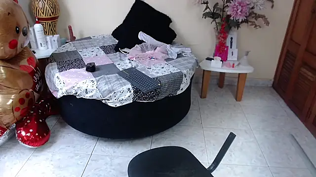 NicoleSantana online show from 07-10-26, 09:06