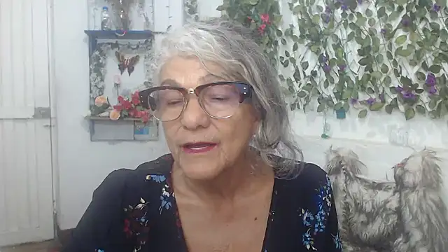 FunnyGrandma online show from 12-15-24, 12:18