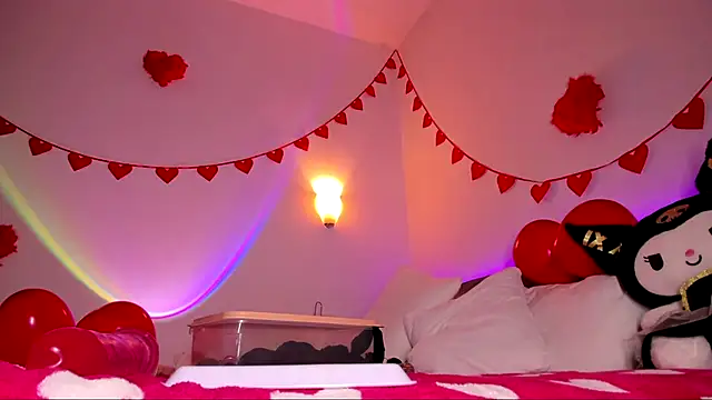 LizaLoveness online show from 02-15-25, 04:14