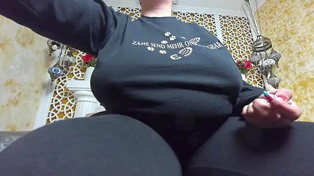 AleshaArabian online show from 10-29-25, 04:15